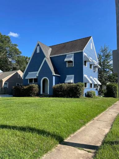Main picture of 163 Boulevard St