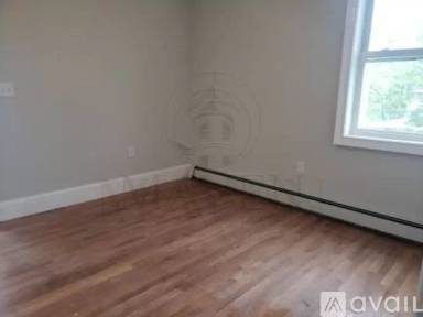 Main picture of 80 Grant St
