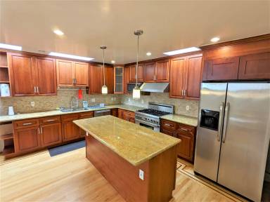 Main picture of 1818 Pacheco St