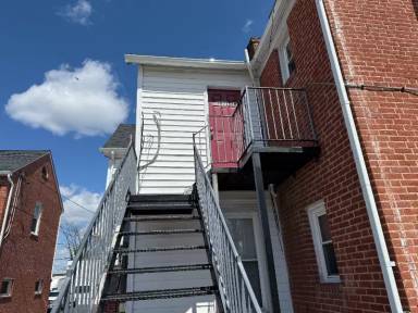 Main picture of 3031 Hamilton Ave