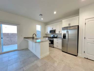 Main picture of 164 N 2470 W