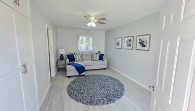 Main picture of 1456 1/2 Elm Ave