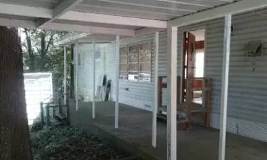 Main picture of 2075 Highway 5 N