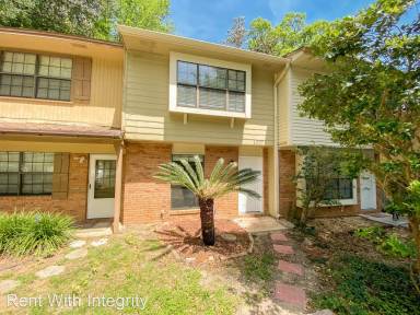 Main picture of 1027 Sutor Rd