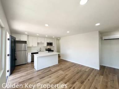 Main picture of 219 Holly St