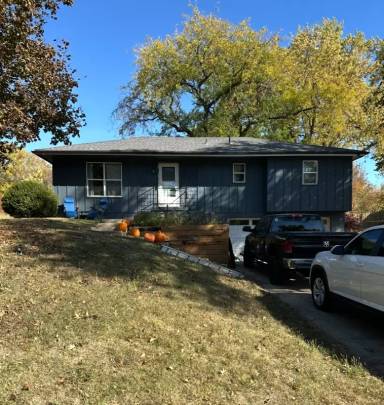Main picture of 12106 NW Yukon St