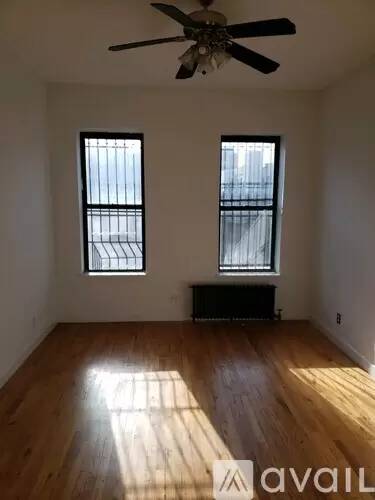 Main picture of 5 Debevoise St
