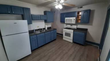 Main picture of 1400 N Wheeling Ave