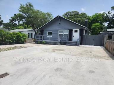 Main picture of 3924 45th Ave N