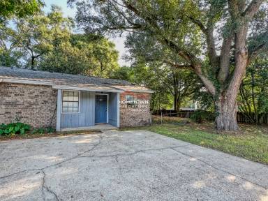 Main picture of 7710 Kipling St