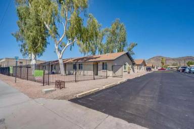 Main picture of 936 West Mountain View Road | Booza LLC - 07