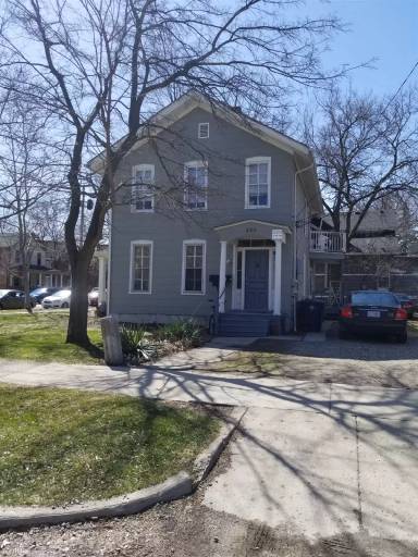 Main picture of 820 E Ann St