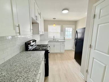 Main picture of 3819 Rosehaven Dr