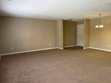 Main picture of 740 Sharon Dr