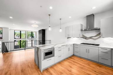 Main picture of 4263 E 8th Ave