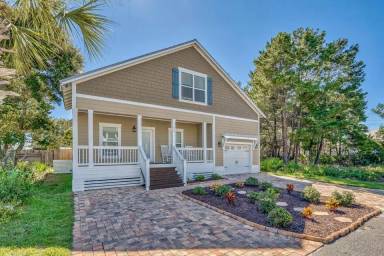 Main picture of 469 Paradise Blvd