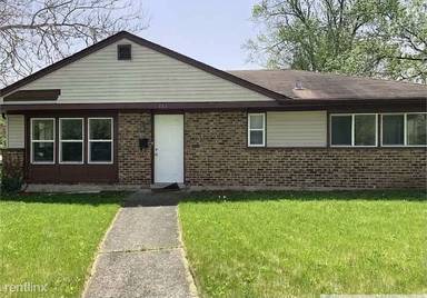 Main picture of 151 Shabbona Dr