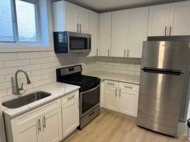 Main picture of 106 E 5th St