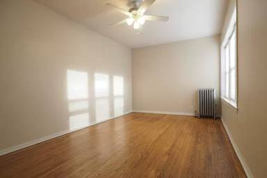 Main picture of 4043 N Mozart St