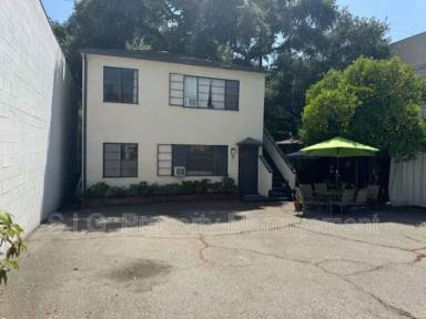 Main picture of 2926 Honolulu Ave