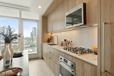 Main picture of 348 N Union Ave