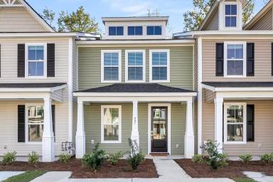 Main picture of 487 Green Fern Dr