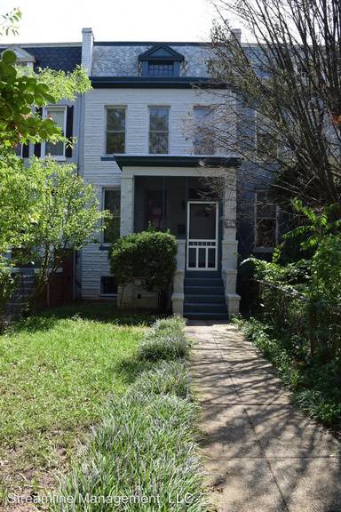 Main picture of 1377 Potomac Ave SE