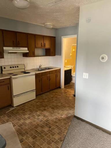 Main picture of 619 8th St NW