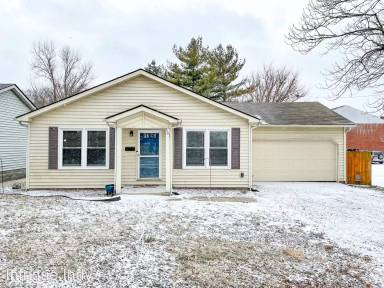 Main picture of 301 E Howard St