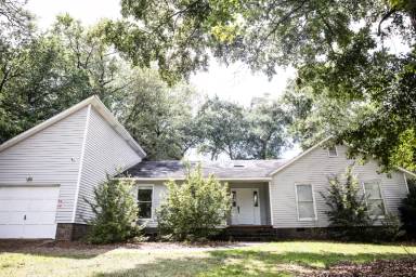 Main picture of 5809 Danville Dr