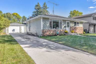 Main picture of 2027 N 28th St
