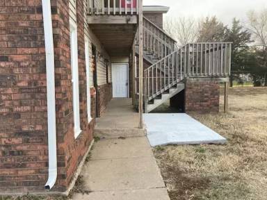 Main picture of 207 N Brunswick St