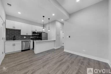 Main picture of 2317 W Taylor St