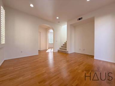 Main picture of 56 Alevera St