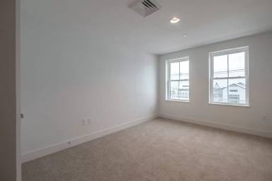 Main picture of 25 High Street