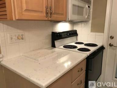 Main picture of 422 12th Ave S
