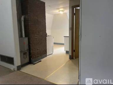 Main picture of 423 N Front St