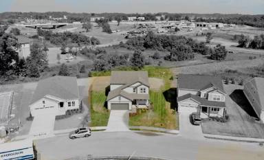 Main picture of 1910 Hildebrand Ln
