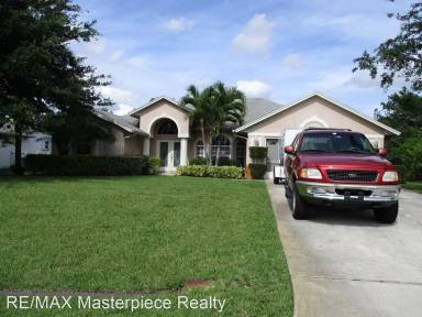 Main picture of 2449 SW Chestnut Ln