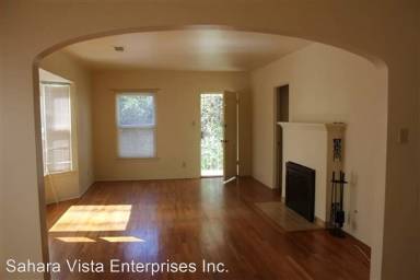 Main picture of 209 E Morrison Ave