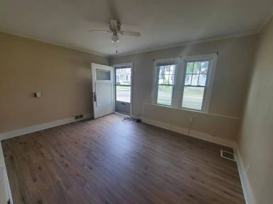 Main picture of 1095 Atlantic Ave