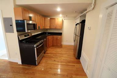 Main picture of 10-28 Centennial Pl Apartments