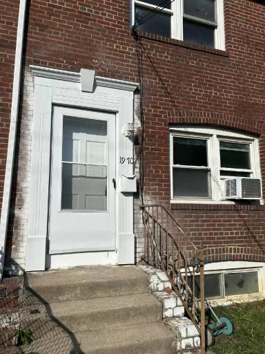 Main picture of 1970 Prospect Rd