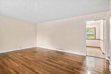 Main picture of 2172 Jasmine Dr