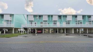 Main picture of 113 W 6th Ave