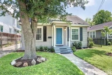 Main picture of 2030 Gostick St