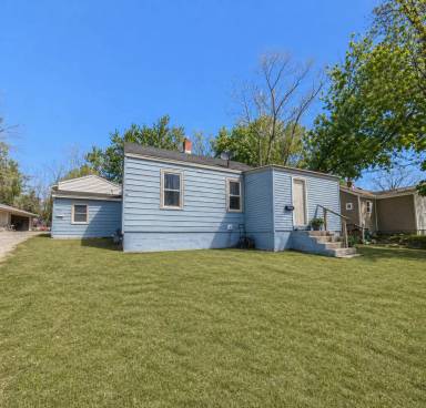 Main picture of 2938 E Euclid Ave