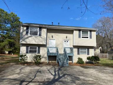 Main picture of 2120 Bogarde St