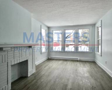 Main picture of 425 Boston Pl