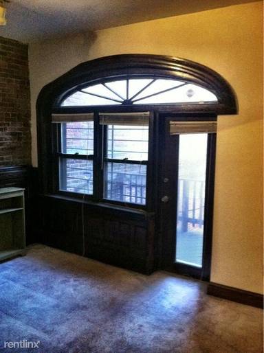 Main picture of 61 Hemenway St